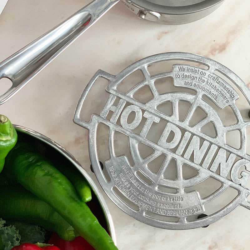 ALUMINUM TRIVET HOT-DINING / アルミニウム トリベット ホット ダイニング