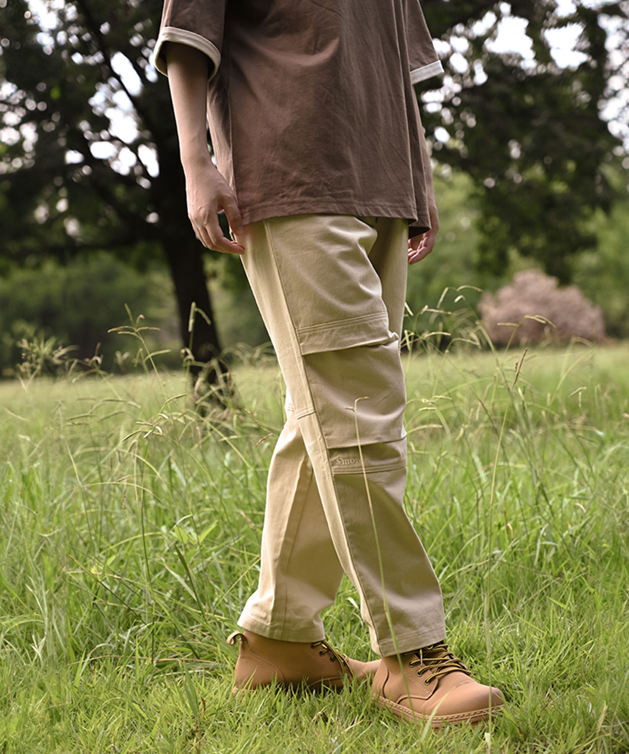 Knee tuck cotton pants