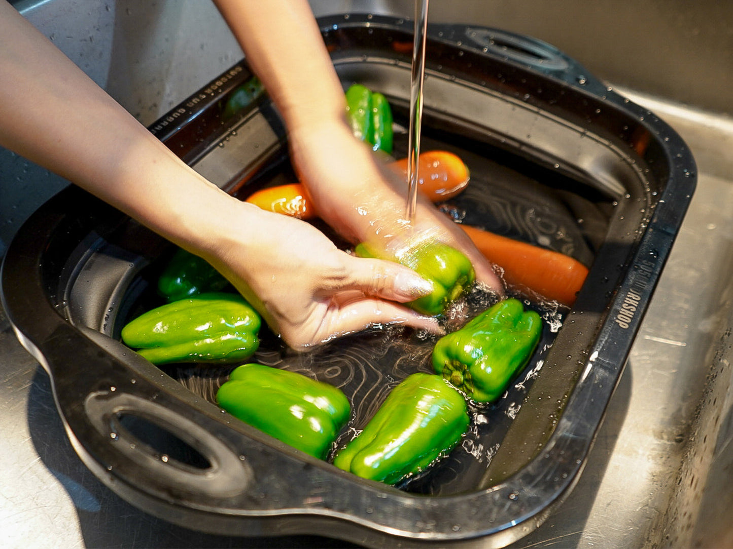 FOLDING MULTI BUCKET