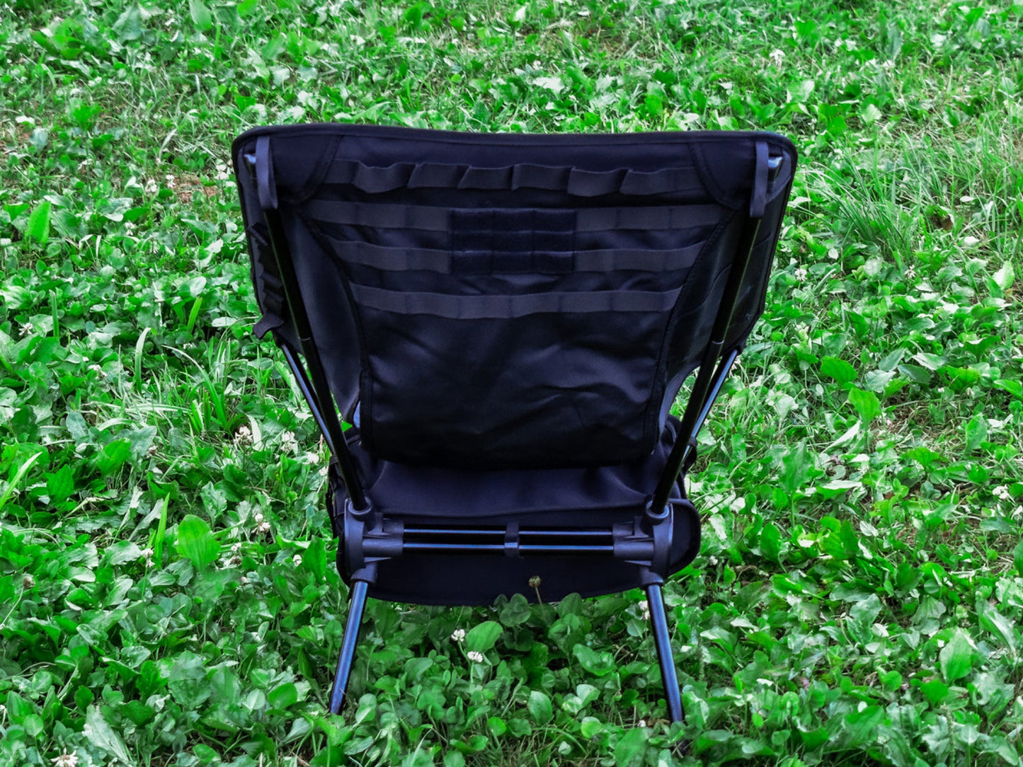 COMPACT FOLDING CHAIR