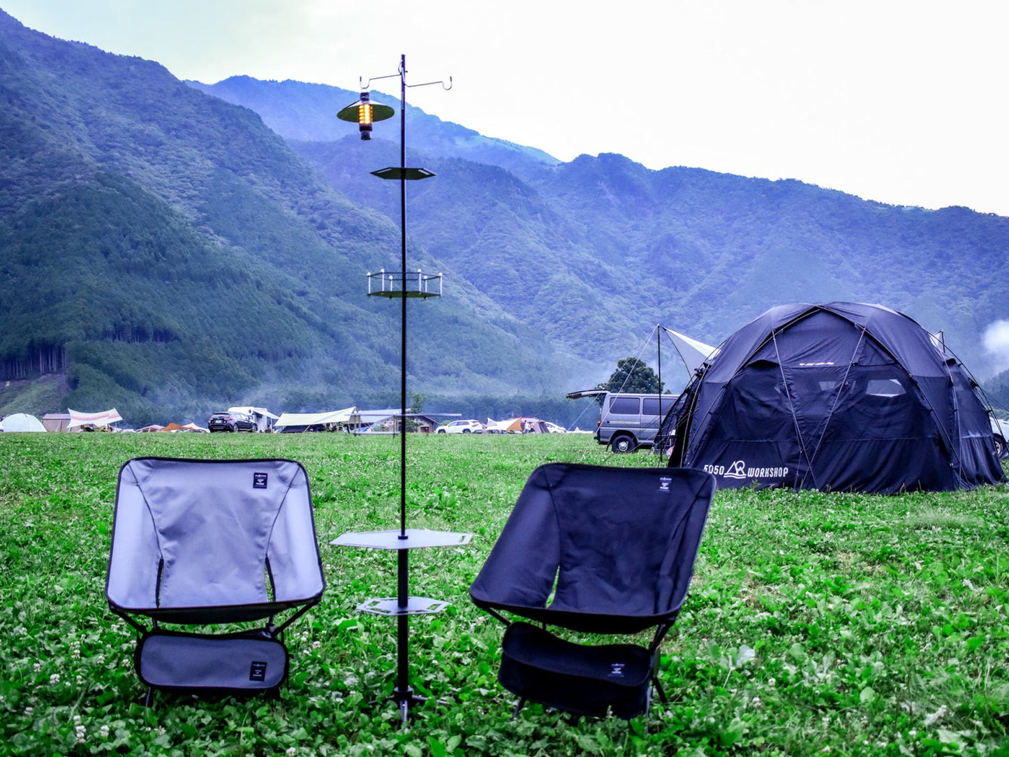 COMPACT FOLDING CHAIR