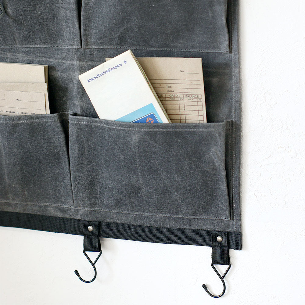 WAXED CANVAS WALL POCKET L / ワックスドキャンバス ウォールポケット L