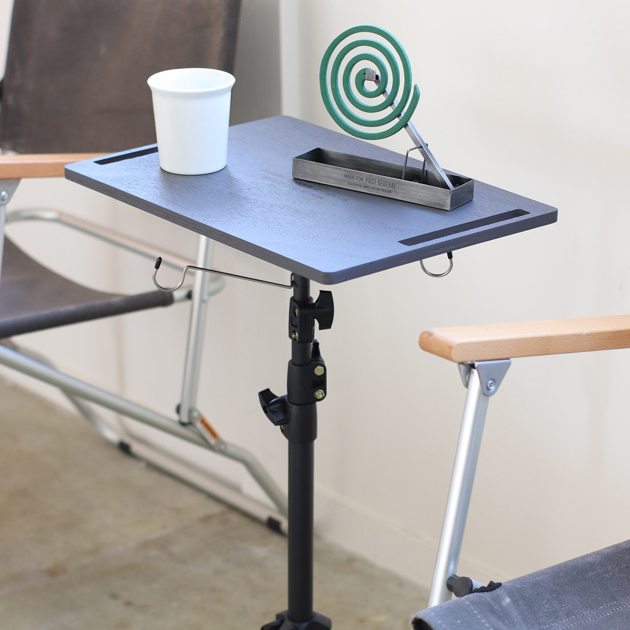 TRI-POD TABLE & HANGER / トリポッドテーブル&ハンガー