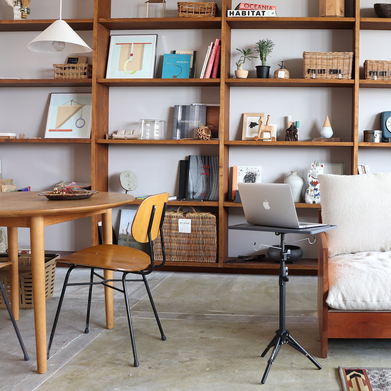 TRI-POD TABLE & HANGER / トリポッドテーブル&ハンガー