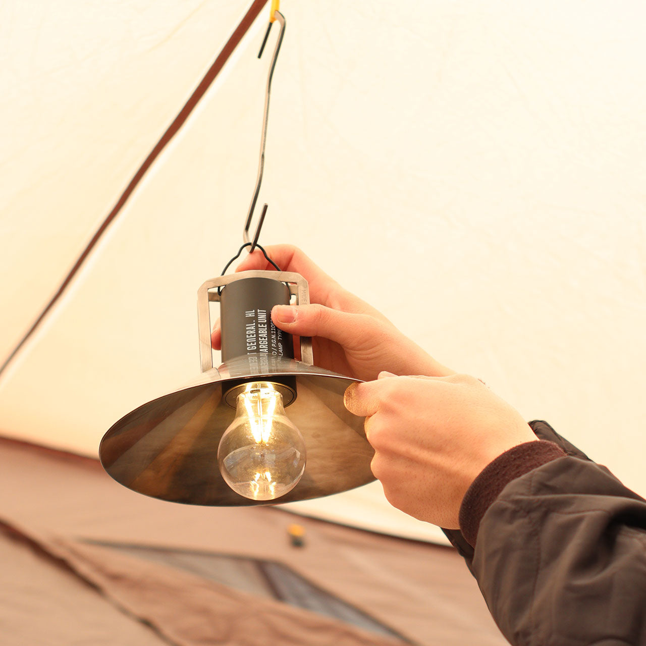 HANG LAMP INDUSTRIAL IRON SHADE / ハングランプ インダストリアルアイアンシェード