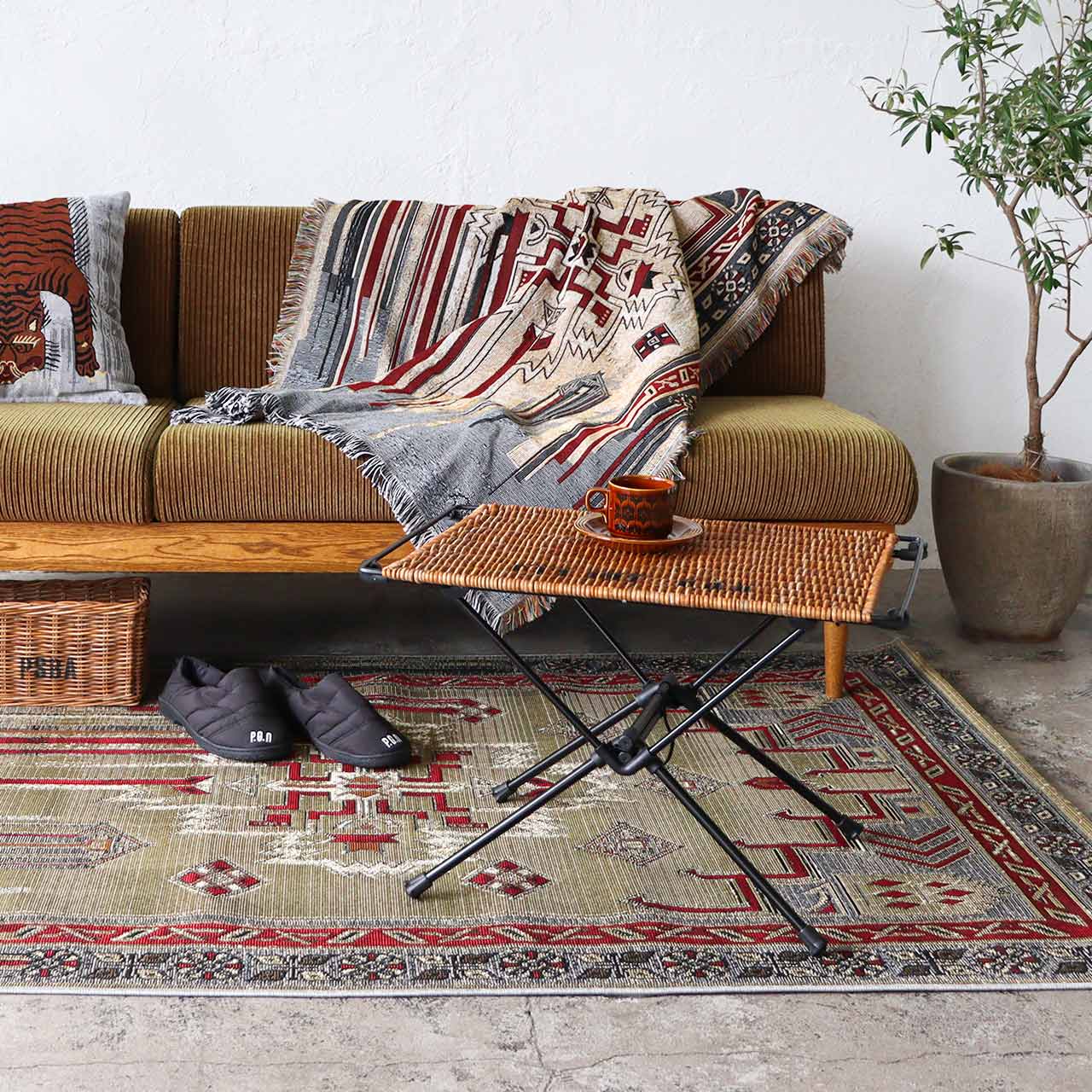 FOLDING RATTAN TABLE -BY THE AROROG.- / フォールディングラタンテーブル バイジアラログ