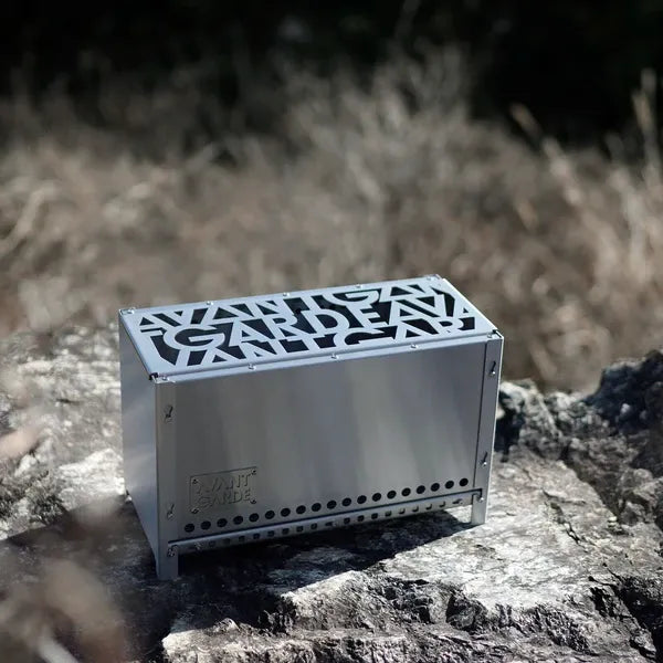 組み立て式二次燃焼焚き火台 / Assembled Secondary Combustion Fire Pit