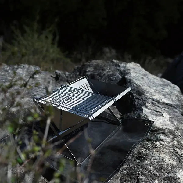 折りたたみ式焚き火グリル / Foldable Campfire Grill