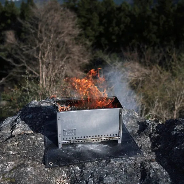 組み立て式二次燃焼焚き火台 / Assembled Secondary Combustion Fire Pit