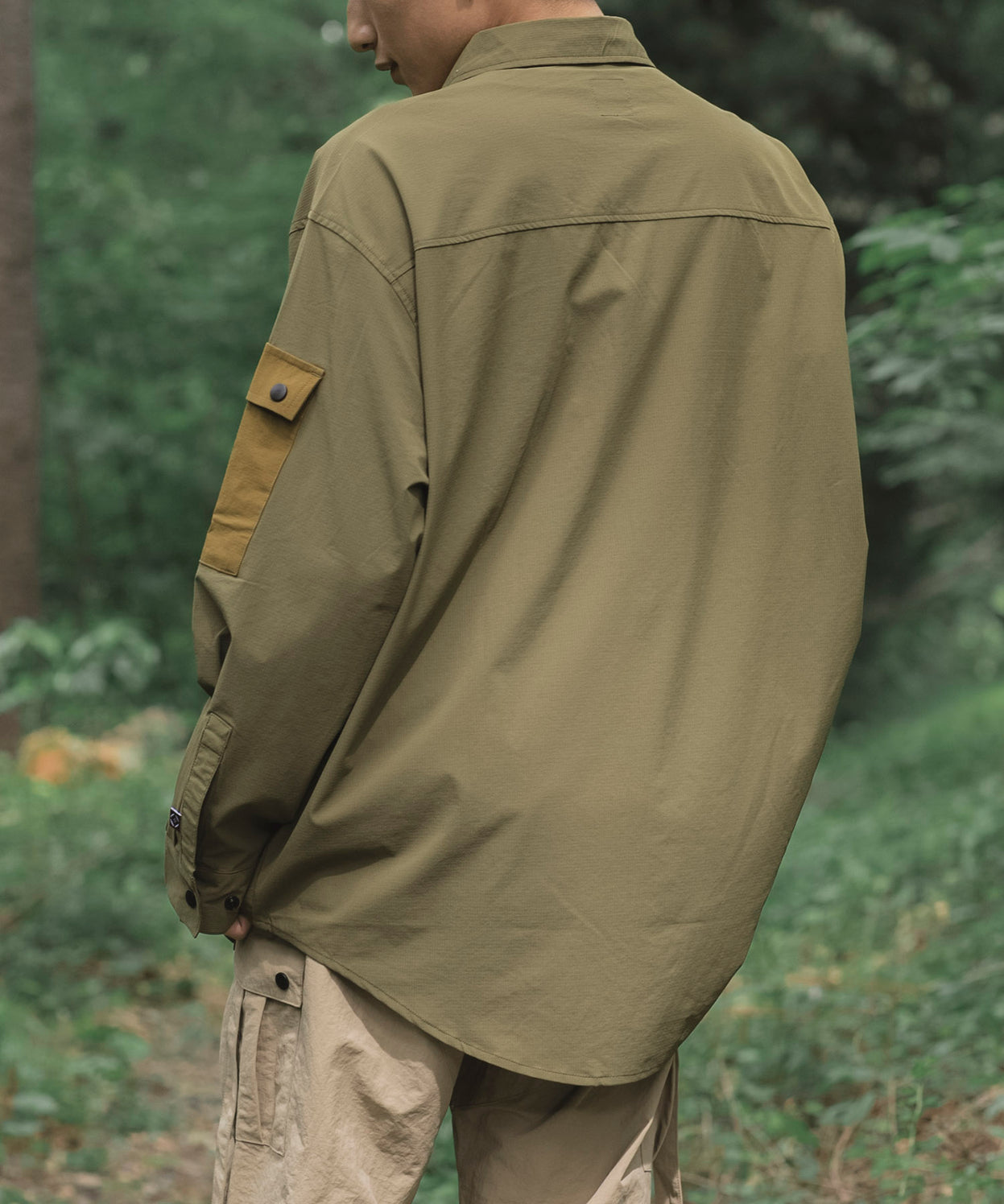 Anti-static pocket shirt