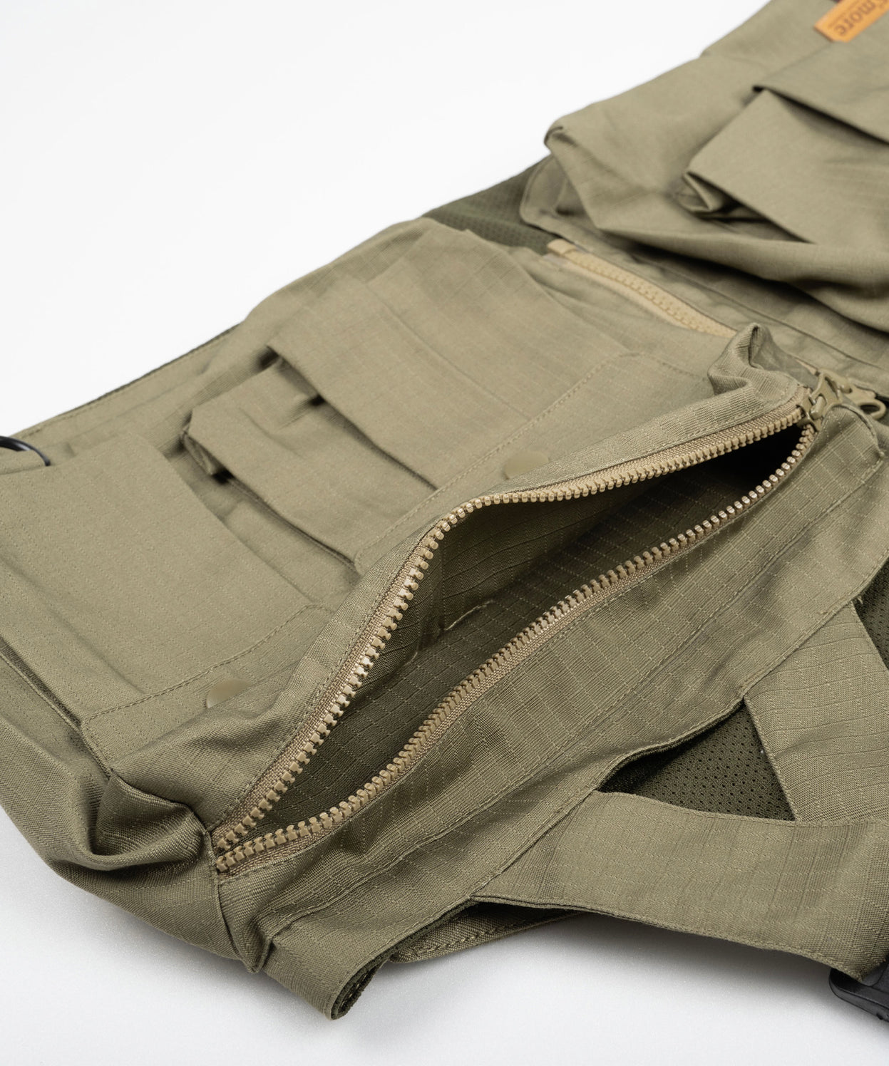 Big pocket fishing vest