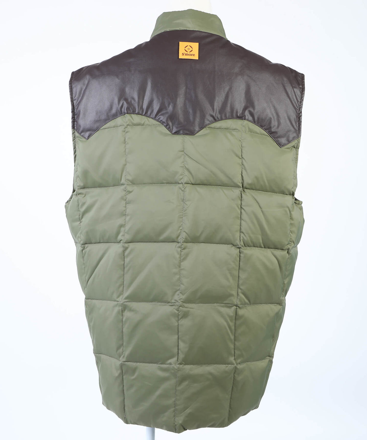 QUILTING DOWN VEST