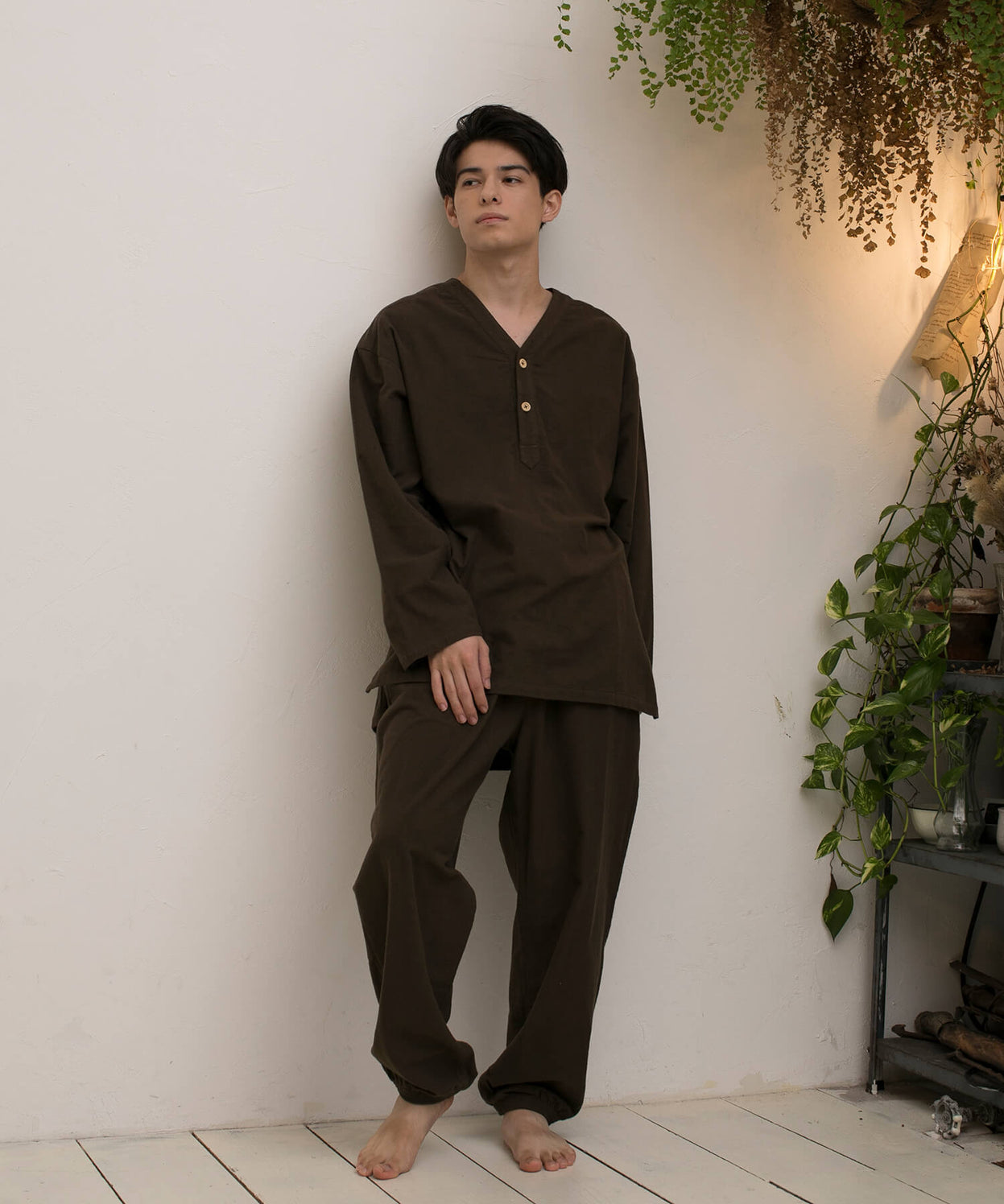 SLEEPING ANKLE PANTS