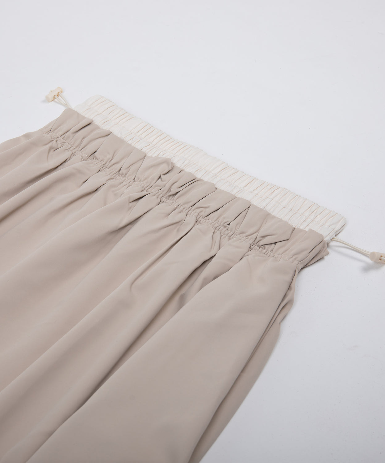 Water-repellent flare skirt
