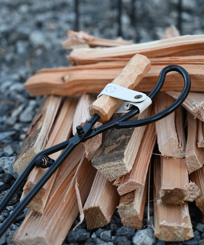 【 Fire scissors 】 薪バサミ