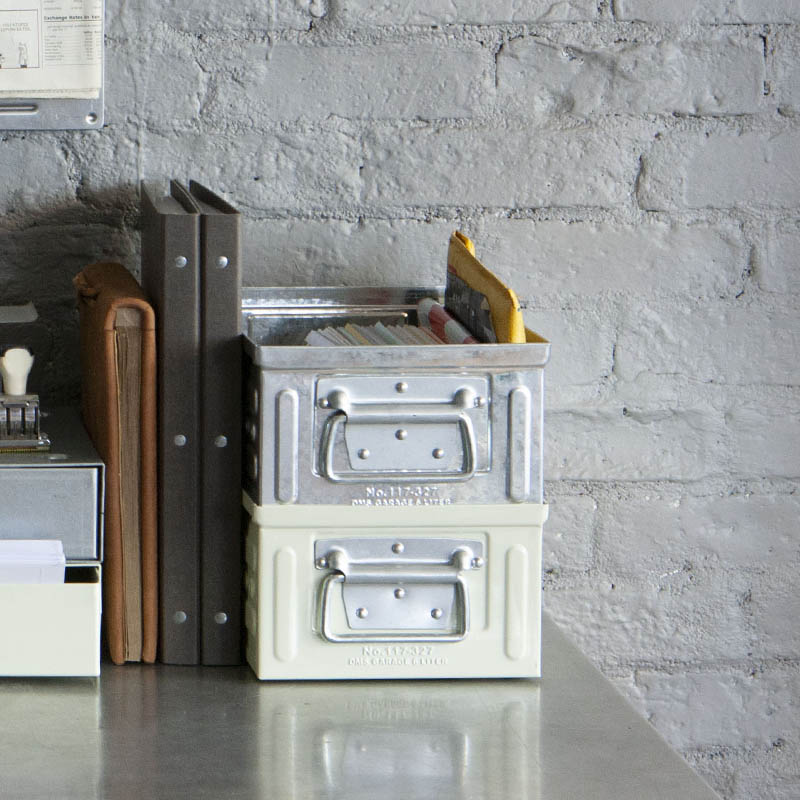 D.M.S "GARAGE" / D.M.S "ガレージ"