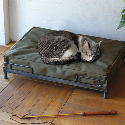 アイアンベッド / Iron Bed