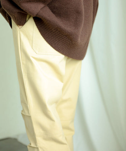 Knee tuck cotton pants