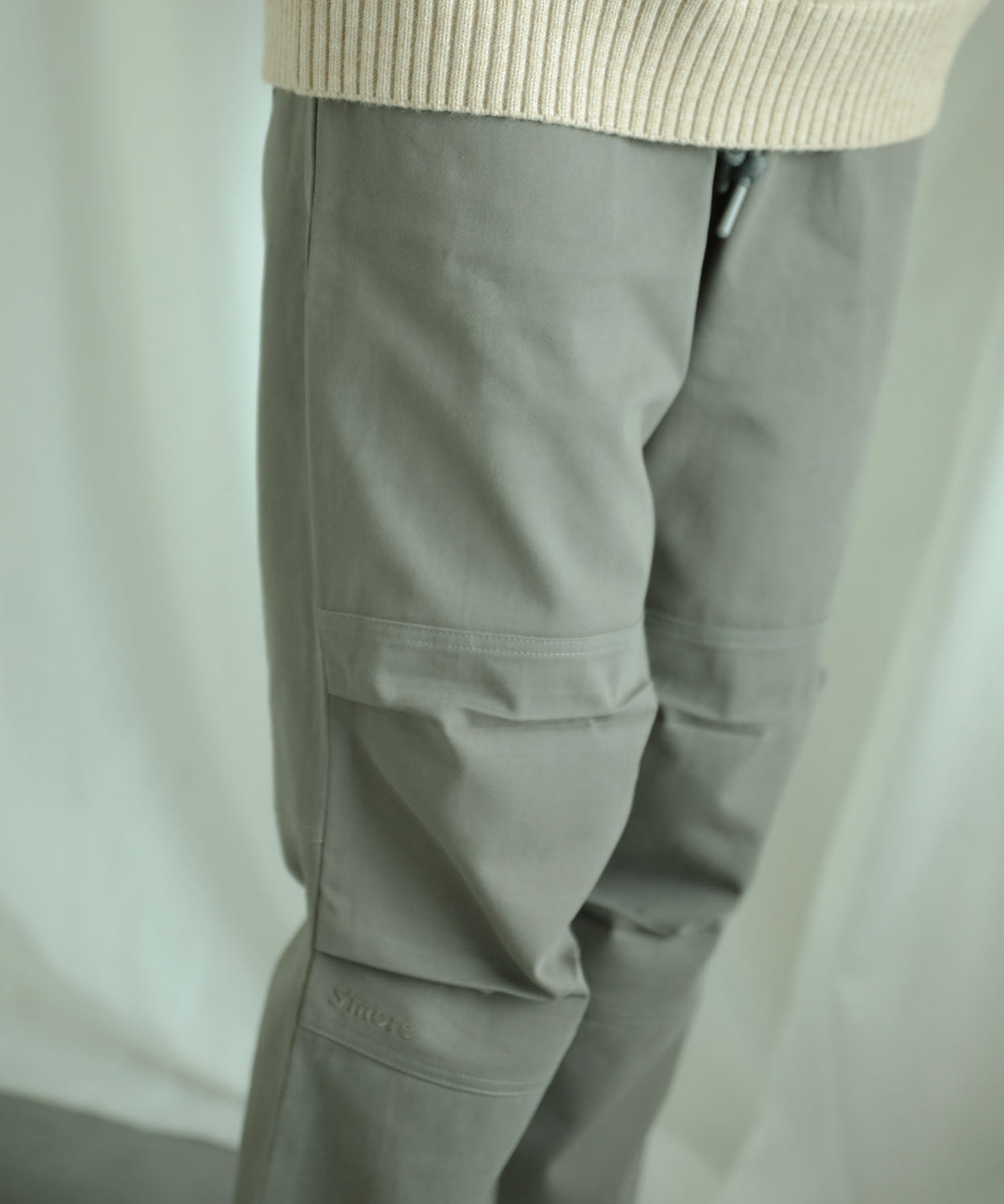 Knee tuck cotton pants