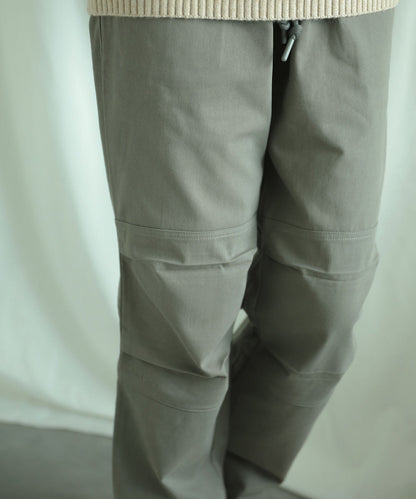 Knee tuck cotton pants