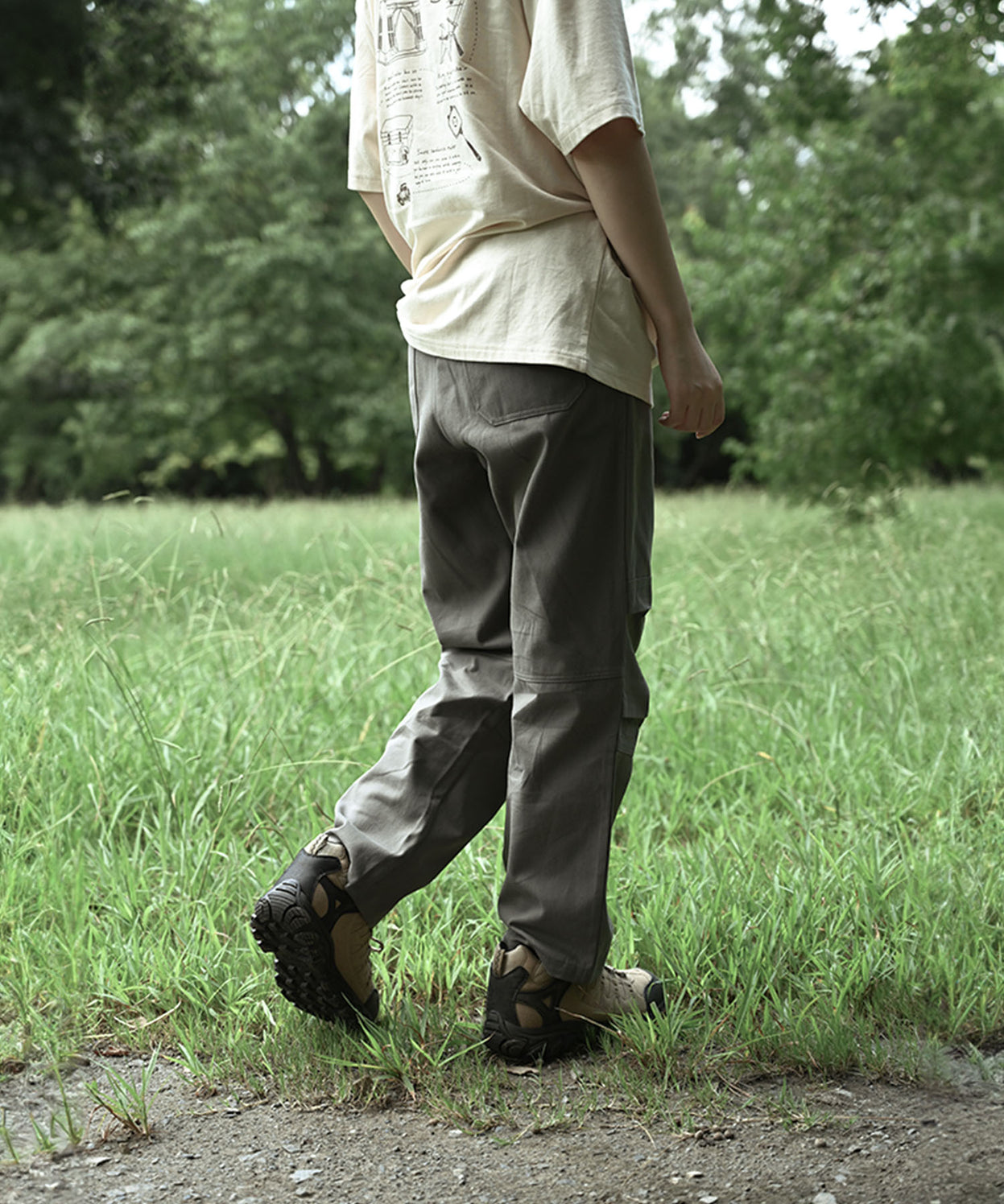 Knee tuck cotton pants