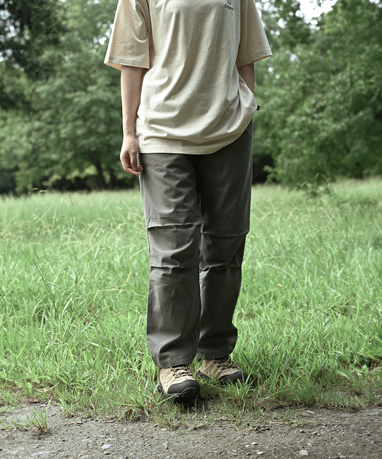 Knee tuck cotton pants