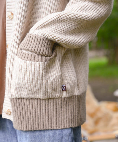 Bicolor knit cardigan