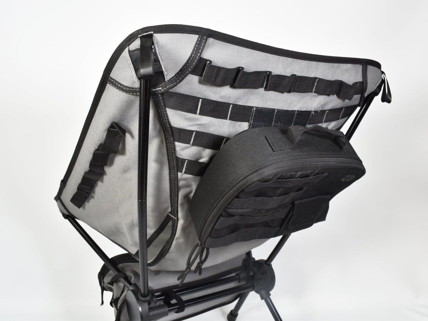 COMPACT FOLDING CHAIR