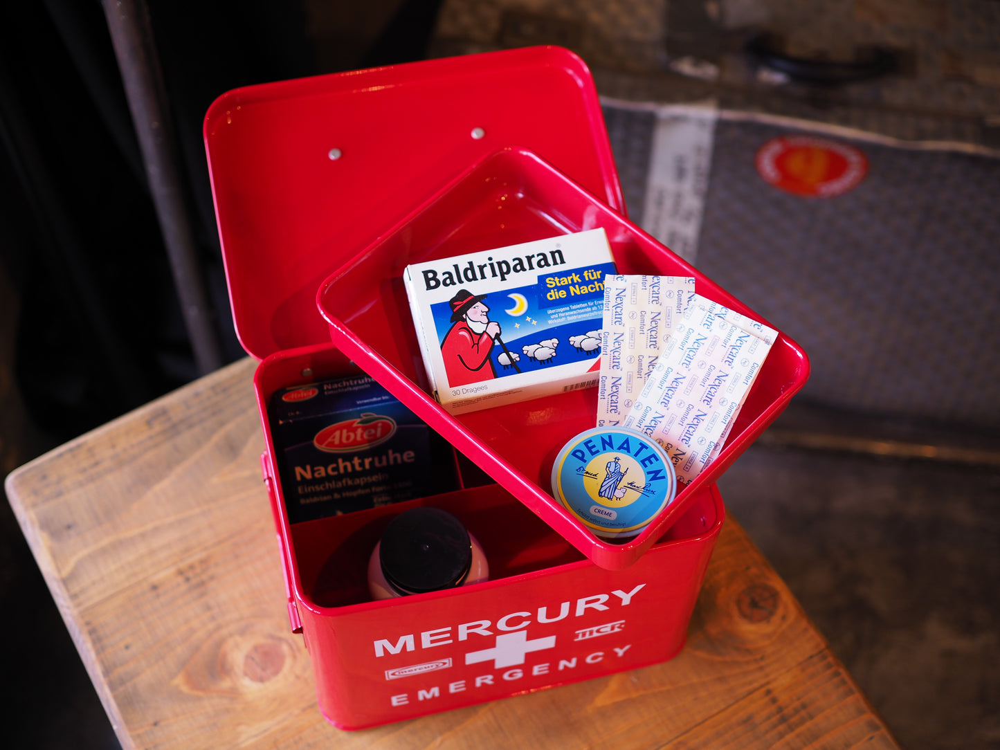 エマージェンシーボックス / Emergency Box