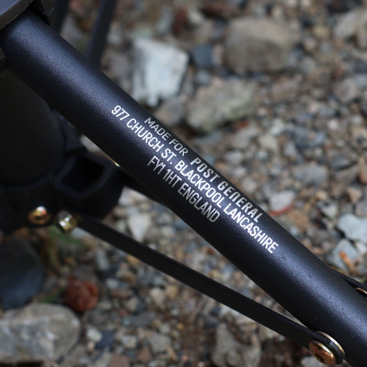 TRI-POD TABLE & HANGER / トリポッドテーブル＆ハンガー