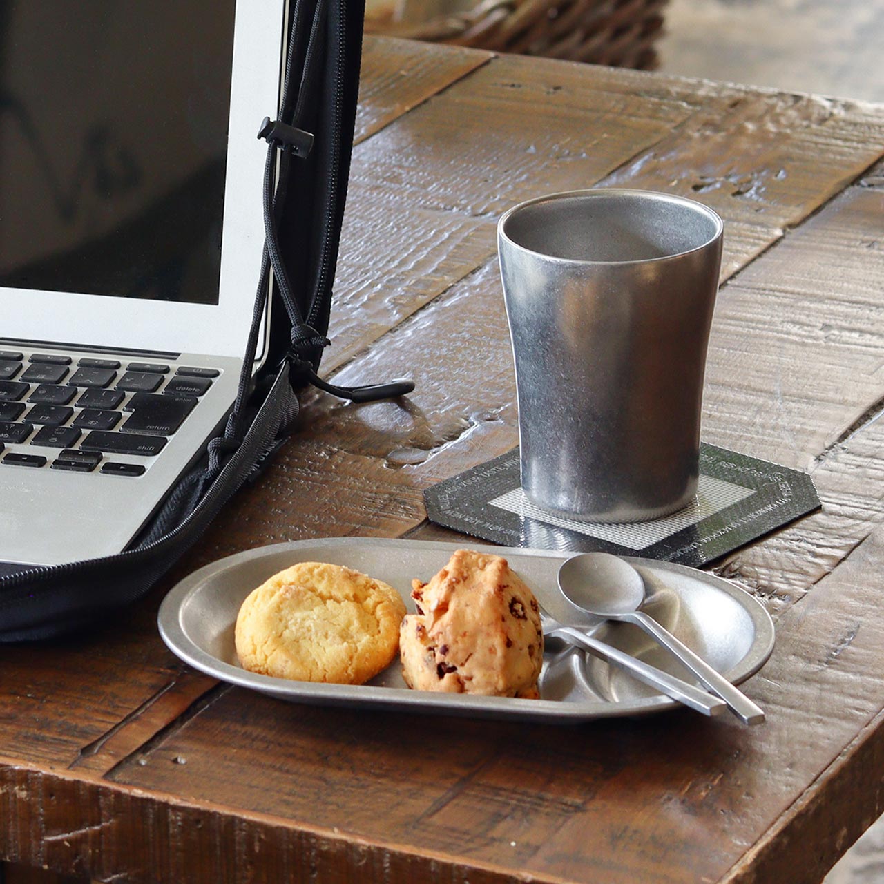 GRACE OVAL 2COMPART PLATE / グレイス オーバル2コンパートメントプレート