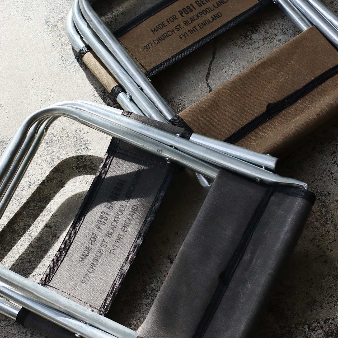 WAXED CANVAS FOLDING MINI STOOL / ワックスドキャンバス フォールディングミニスツール