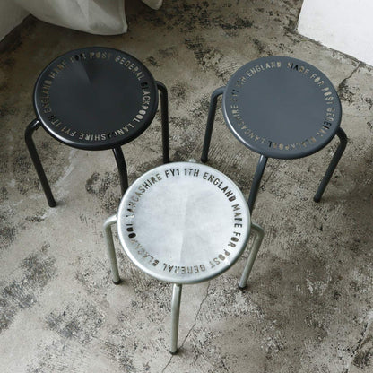 STACKABLE METAL STOOL / スタッカブルメタルスツール